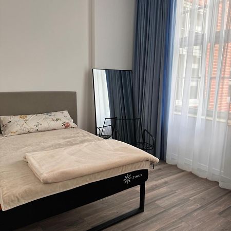 Apartament Blekitny Apartment วรอตซวาฟ ภายนอก รูปภาพ